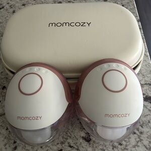 Momcozy Breast Pump Set with Case